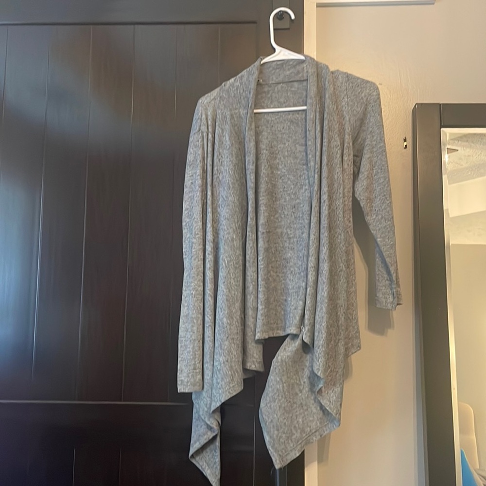 High-low gray cardigan in size medium